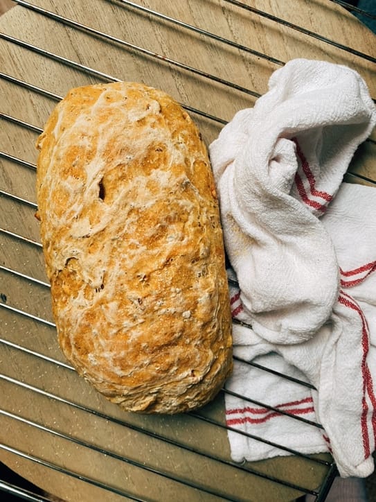 Uienbrood met kerrie en tijm Uienbrood met kerrie en tijm